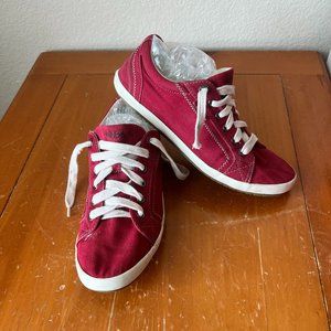 Taos Star Red Canvas Sneakers Womens 9/EUR 40 - 1856